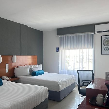 Hotel Gran Minatitlan Plaza Esterno foto