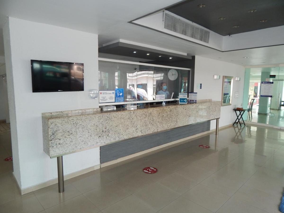 Hotel Gran Minatitlan Plaza Esterno foto