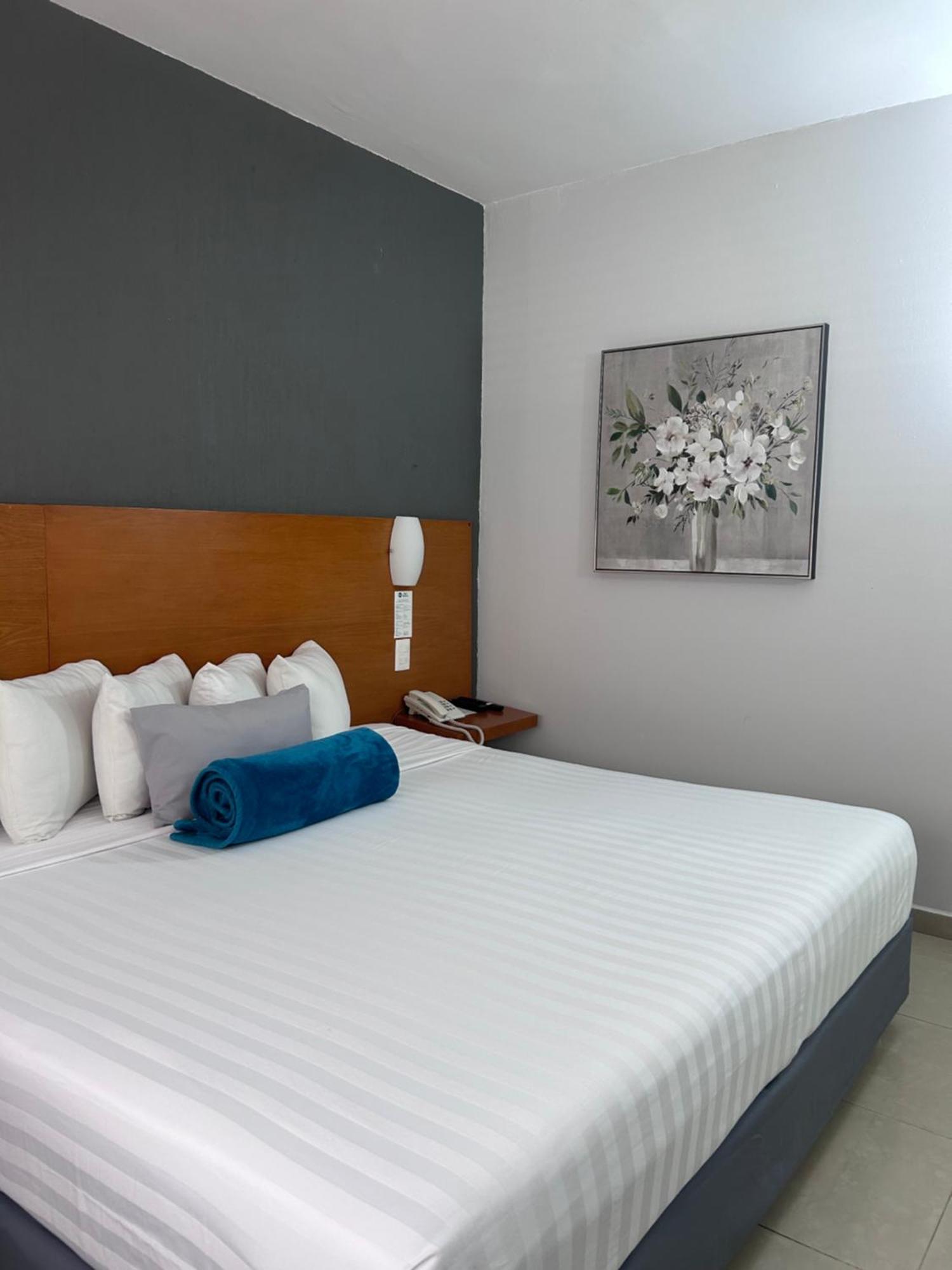 Hotel Gran Minatitlan Plaza Esterno foto