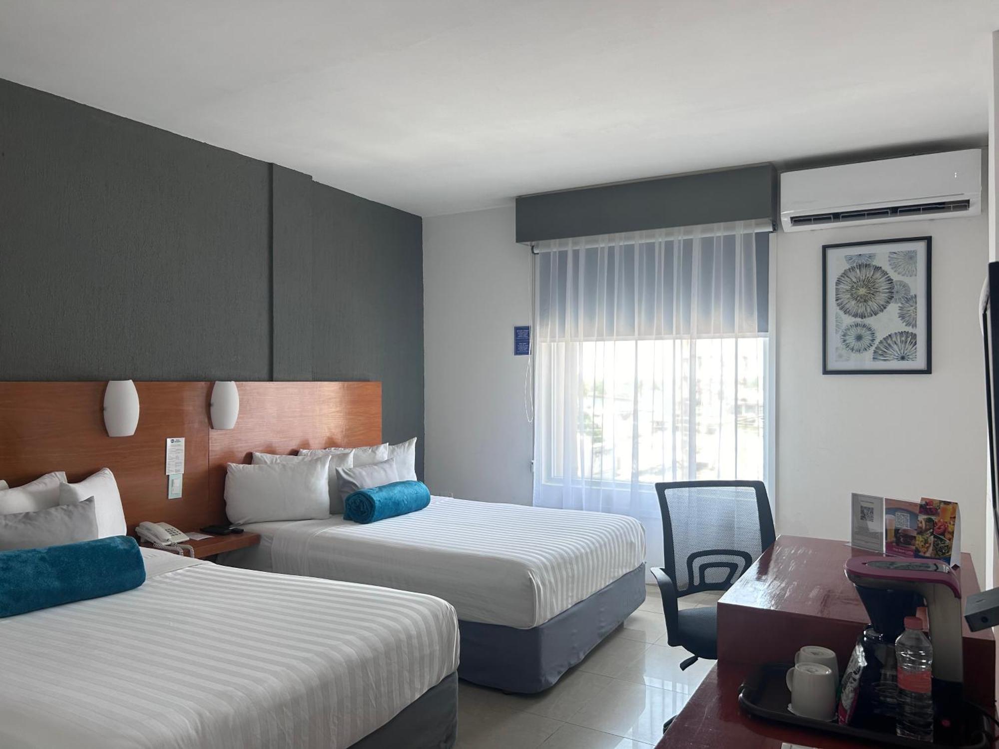 Hotel Gran Minatitlan Plaza Esterno foto