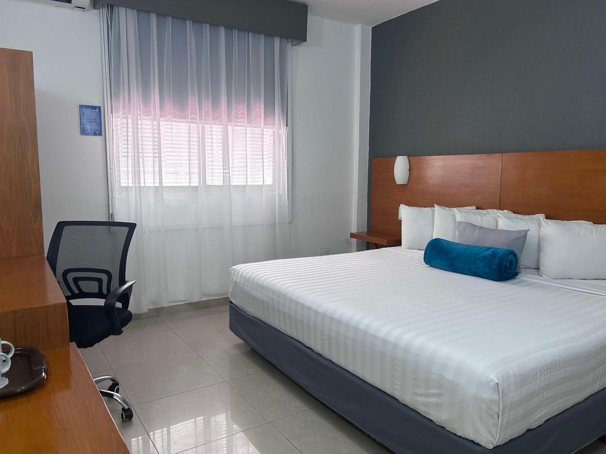 Hotel Gran Minatitlan Plaza Esterno foto