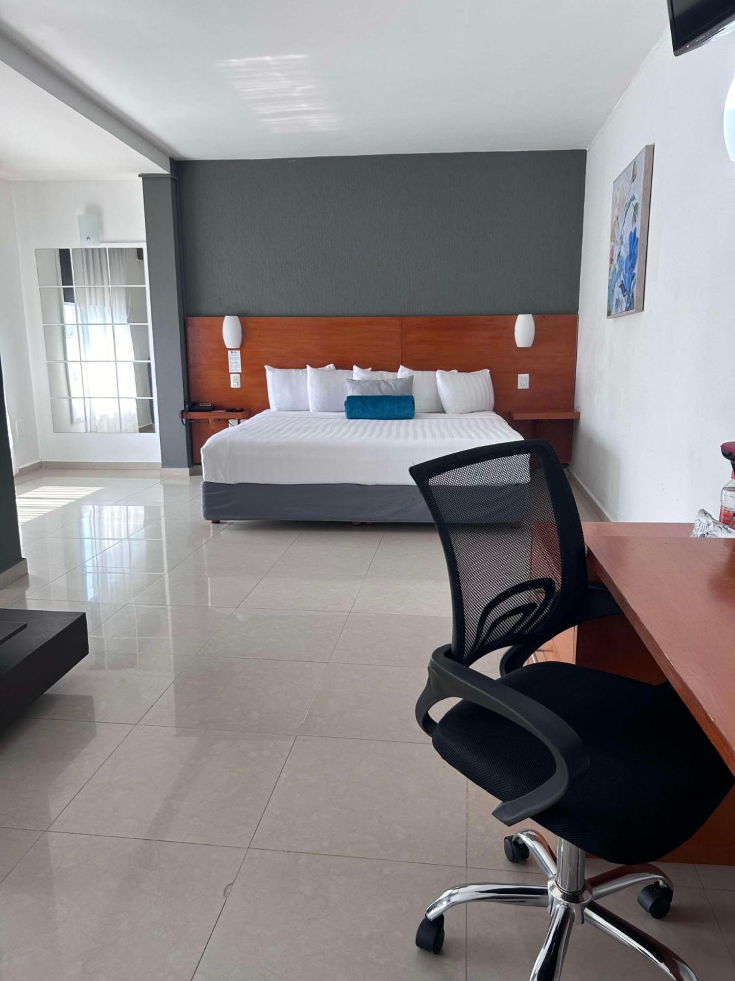 Hotel Gran Minatitlan Plaza Esterno foto