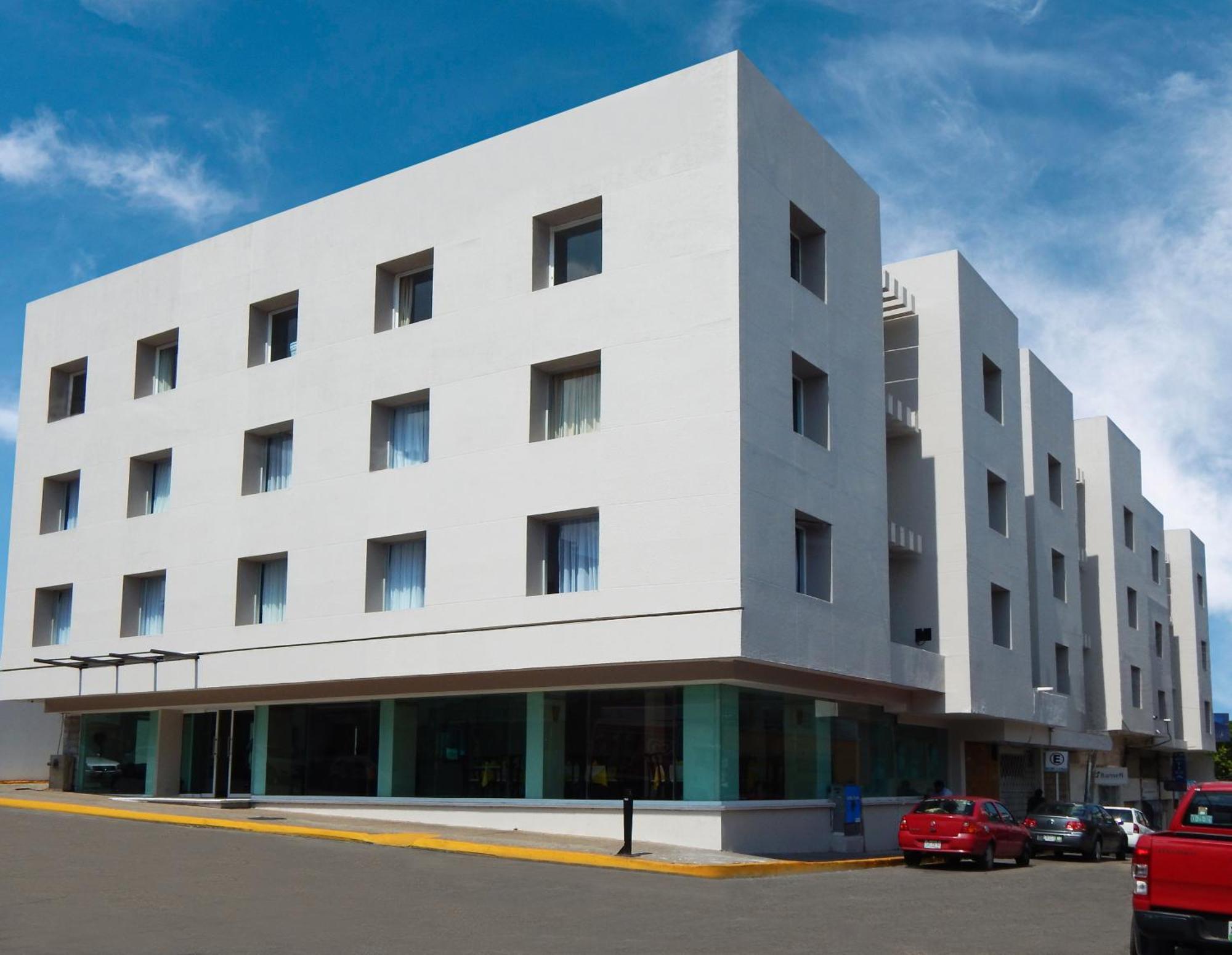 Hotel Gran Minatitlan Plaza Esterno foto